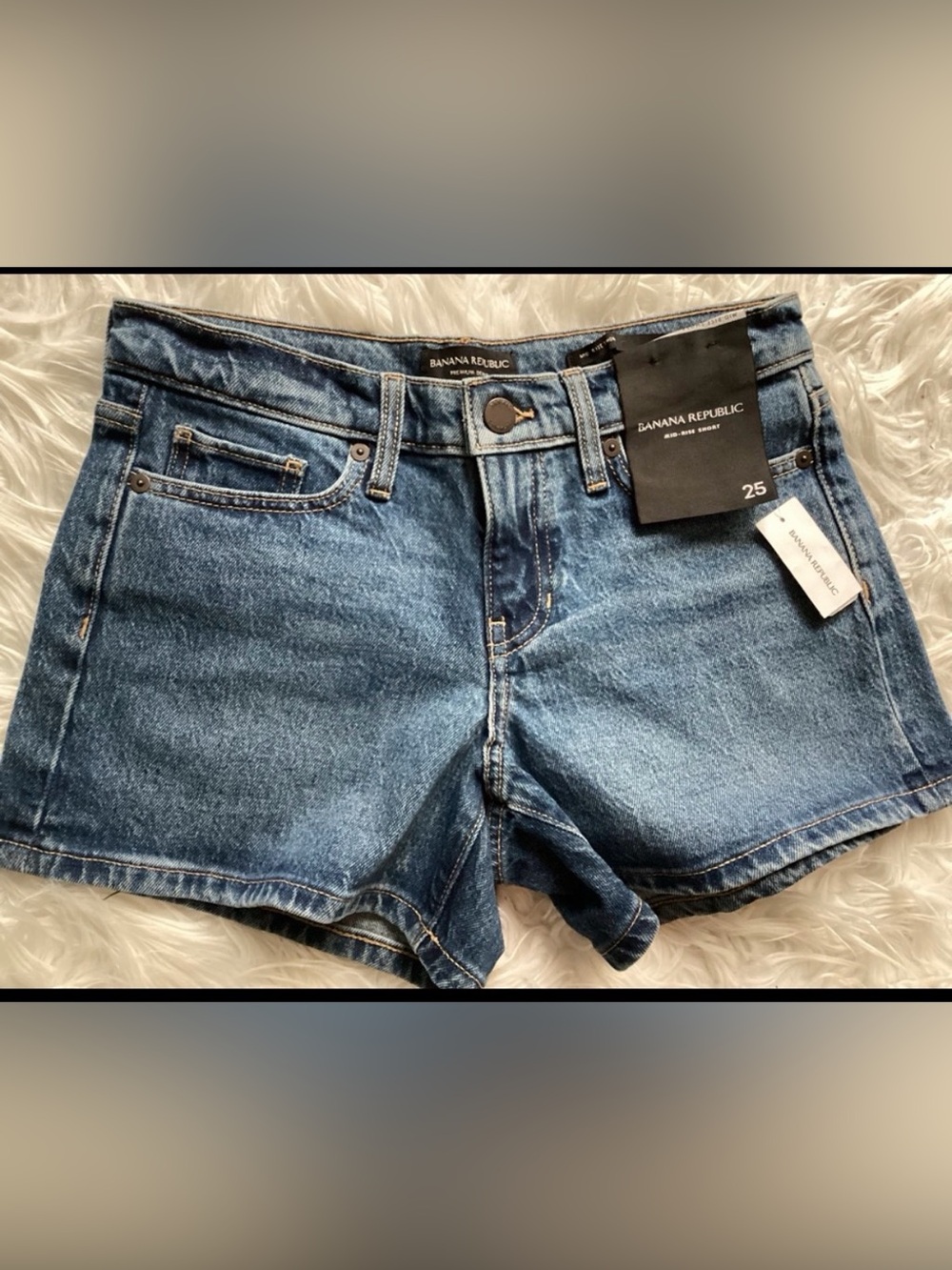 Banana Republic Blue Denim Shorts - Classic Wash